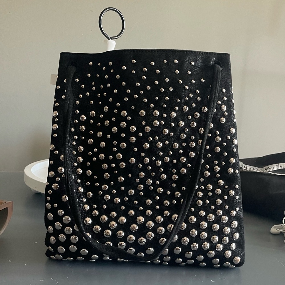 ZARA  BLACK  STUDDED TOTE BAG - Picture 2 of 6